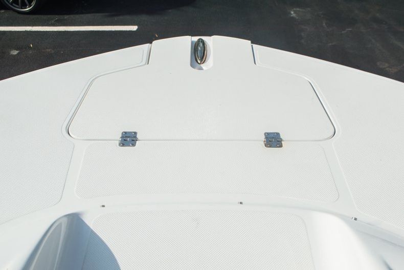 Thumbnail 18 for Used 2013 Hurricane SunDeck Sport SS 220 OB boat for sale in West Palm Beach, FL