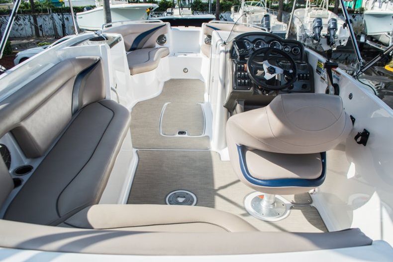 Thumbnail 15 for Used 2013 Hurricane SunDeck Sport SS 220 OB boat for sale in West Palm Beach, FL