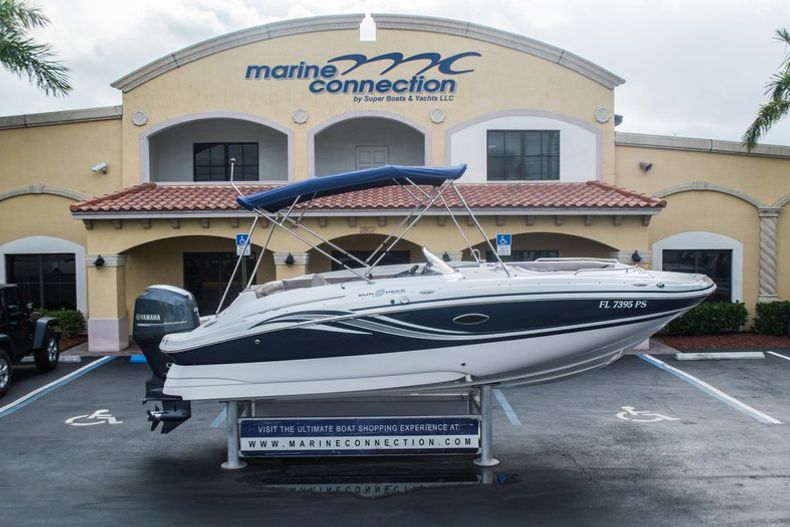 Used 2013 Hurricane SunDeck Sport SS 220 OB boat for sale in West Palm Beach, FL
