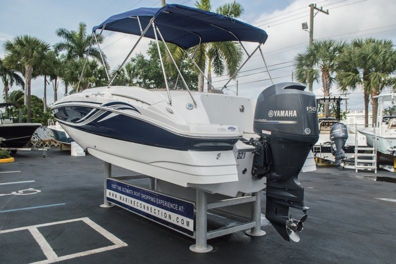 Thumbnail 5 for Used 2013 Hurricane SunDeck Sport SS 220 OB boat for sale in West Palm Beach, FL