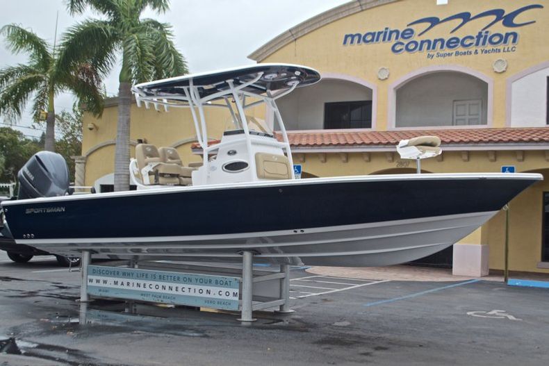 Thumbnail 1 for New 2017 Sportsman Masters 267 Bay Boat boat for sale in West Palm Beach, FL