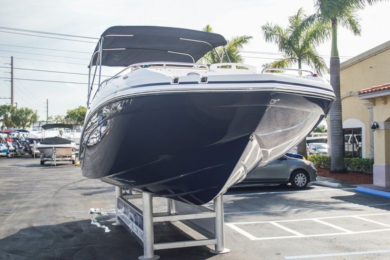 Thumbnail 2 for New 2015 Hurricane SunDeck SD 2486 OB boat for sale in West Palm Beach, FL