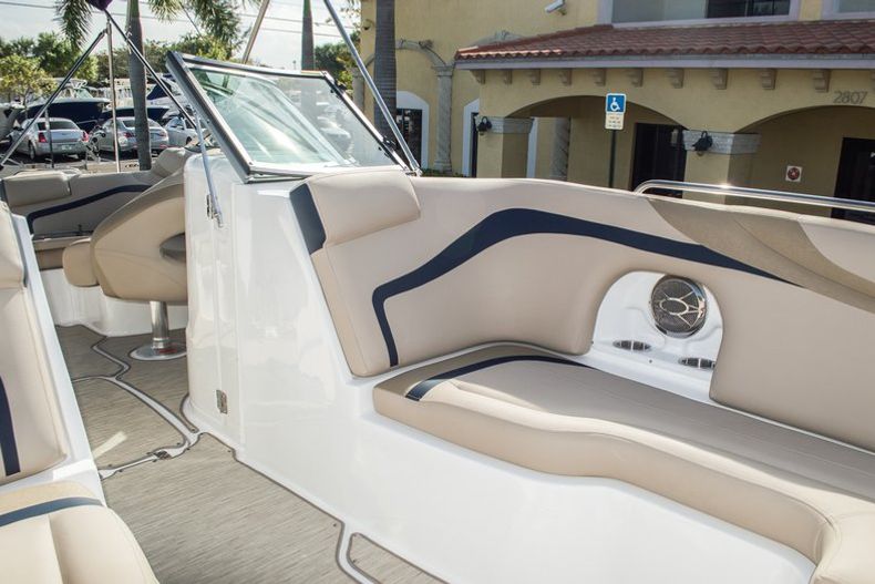 Thumbnail 64 for New 2015 Hurricane SunDeck SD 2486 OB boat for sale in West Palm Beach, FL