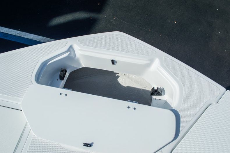 Thumbnail 70 for New 2015 Hurricane SunDeck SD 2486 OB boat for sale in West Palm Beach, FL