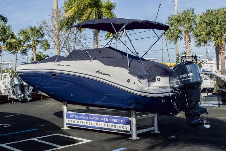 Thumbnail 85 for New 2015 Hurricane SunDeck SD 2486 OB boat for sale in West Palm Beach, FL