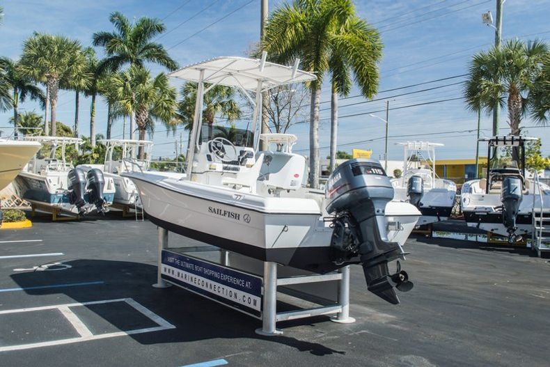 Thumbnail 6 for Used 2001 Sailfish 198 Center Console boat for sale in West Palm Beach, FL