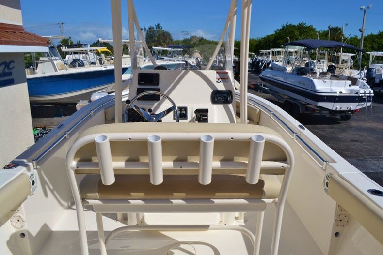 Thumbnail 9 for New 2016 Cobia 217 Center Console boat for sale in Vero Beach, FL