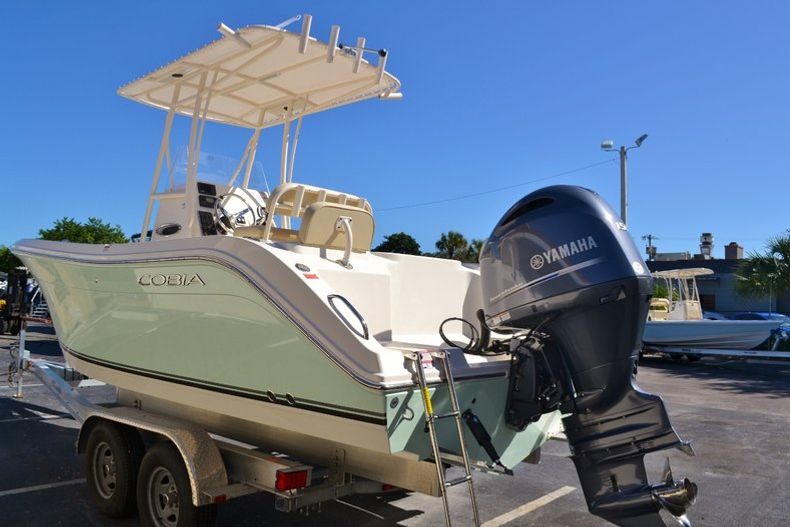 Thumbnail 4 for New 2016 Cobia 217 Center Console boat for sale in Vero Beach, FL