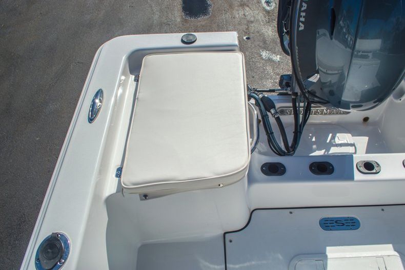 Thumbnail 13 for New 2016 Sportsman 17 Island Reef boat for sale in West Palm Beach, FL