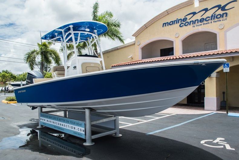 Thumbnail 1 for New 2015 Sportsman Masters 247 Bay Boat boat for sale in Vero Beach, FL