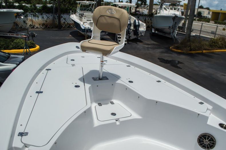 Thumbnail 16 for New 2015 Sportsman Masters 247 Bay Boat boat for sale in Vero Beach, FL