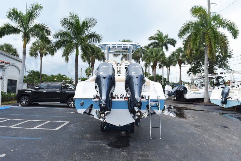 Thumbnail 5 for New 2019 Sportsman Open 282 Center Console boat for sale in West Palm Beach, FL