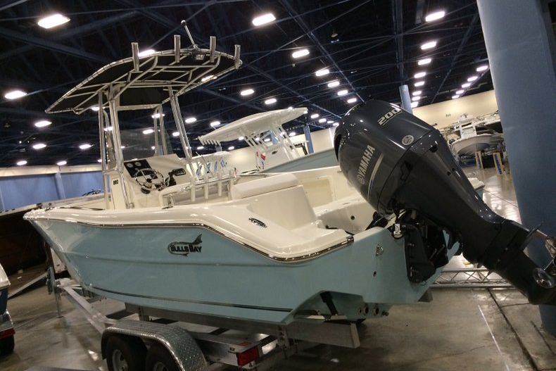 Thumbnail 1 for New 2016 Bulls Bay 230 CC Center Console boat for sale in Miami, FL