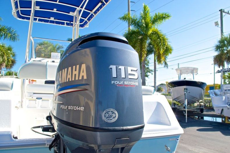 Thumbnail 13 for Used 2004 Cobia 194 Center Console boat for sale in West Palm Beach, FL
