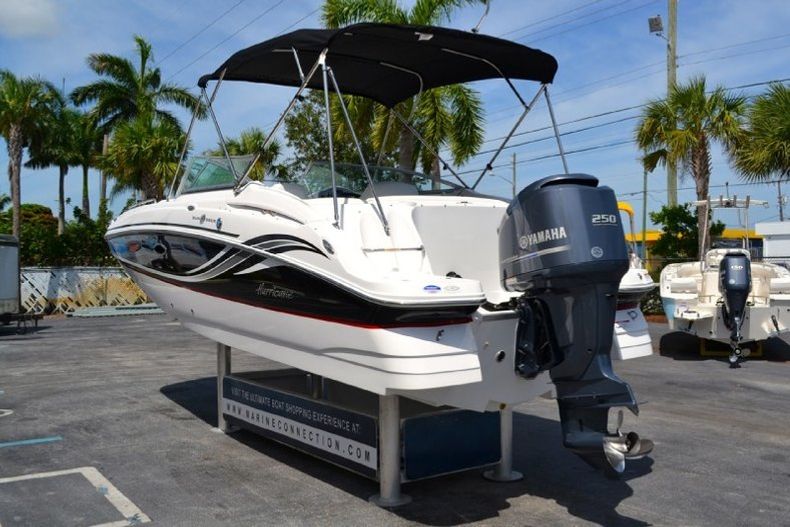 Image 5 for 2013 Hurricane SunDeck SD 2400 OB in West Palm Beach, FL