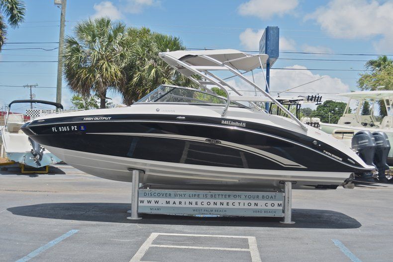 Thumbnail 6 for Used 2010 Yamaha 242 Limited S boat for sale in West Palm Beach, FL