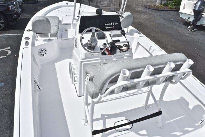 Thumbnail 8 for New 2019 Sportsman Masters 207 Bay Boat boat for sale in Vero Beach, FL