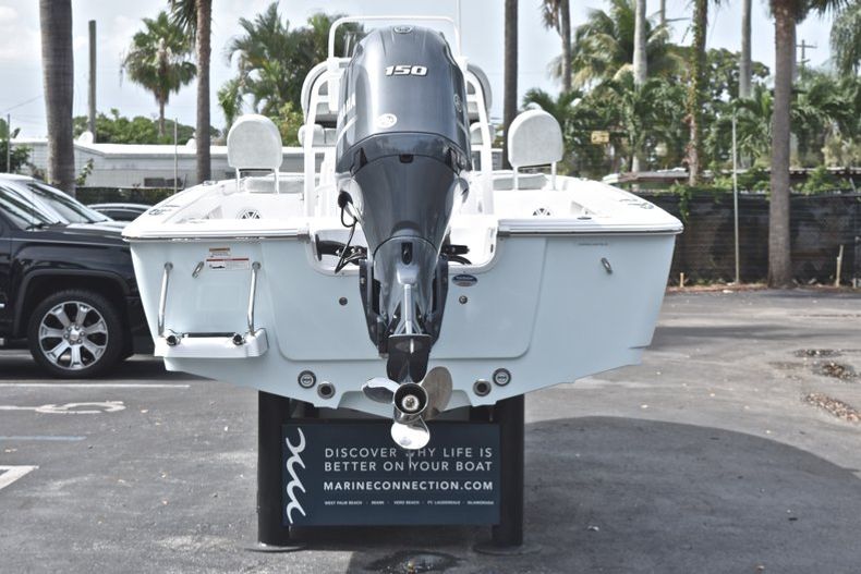 Thumbnail 6 for New 2019 Sportsman Masters 207 Bay Boat boat for sale in Vero Beach, FL