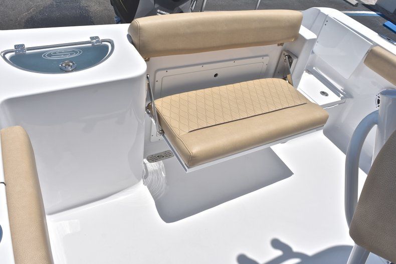 Thumbnail 12 for New 2019 Sportsman Open 232 Center Console boat for sale in West Palm Beach, FL