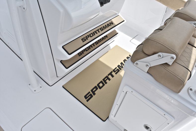 Thumbnail 45 for New 2019 Sportsman Open 252 Center Console boat for sale in West Palm Beach, FL