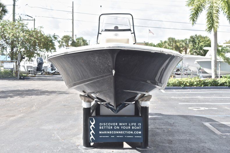 Thumbnail 2 for New 2019 Sportsman Tournament 214 Bay Boat boat for sale in West Palm Beach, FL