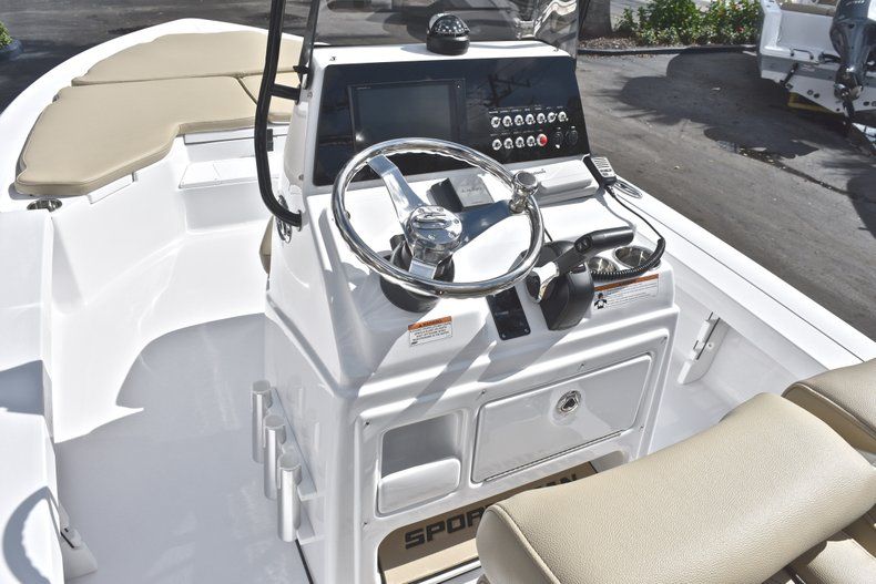 Thumbnail 23 for New 2019 Sportsman Tournament 214 Bay Boat boat for sale in West Palm Beach, FL