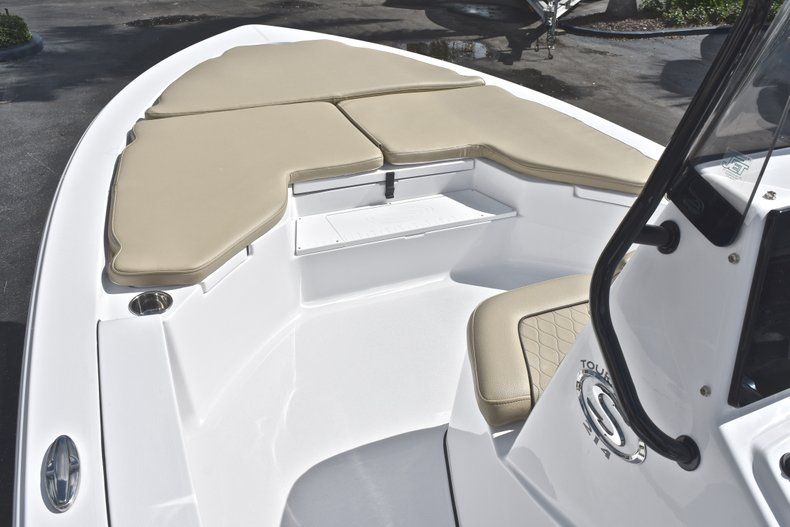 Thumbnail 33 for New 2019 Sportsman Tournament 214 Bay Boat boat for sale in West Palm Beach, FL