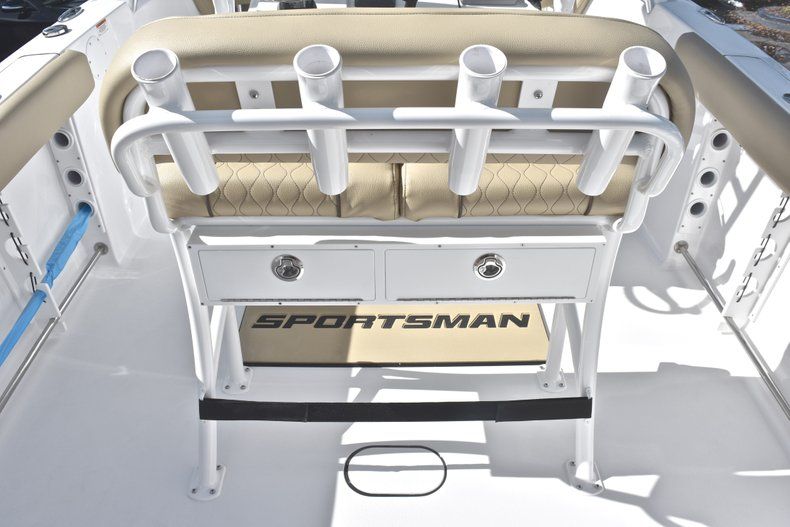 Thumbnail 20 for New 2019 Sportsman Open 232 Center Console boat for sale in West Palm Beach, FL