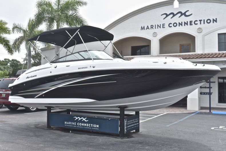Thumbnail 1 for New 2018 Hurricane SunDeck SD 2400 OB boat for sale in Fort Lauderdale, FL