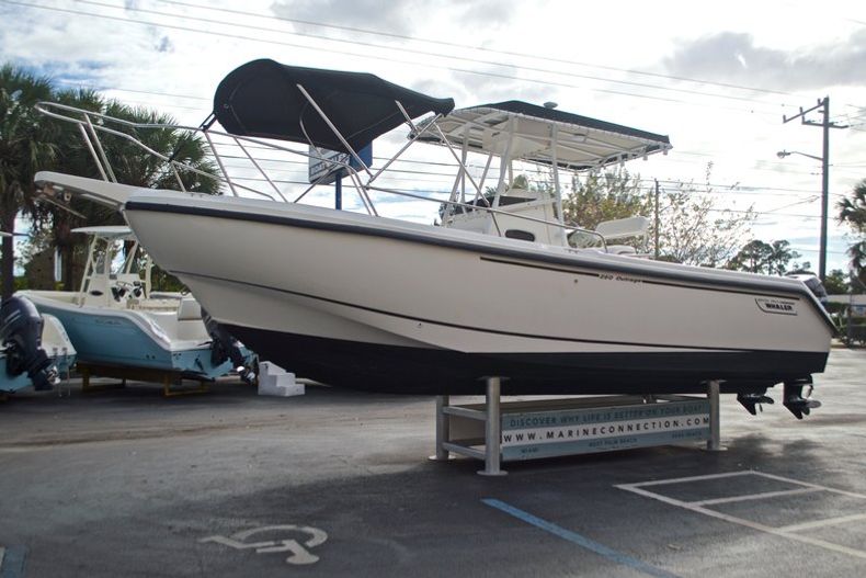 Thumbnail 3 for Used 1999 Boston Whaler 260 Outrage Center Console boat for sale in West Palm Beach, FL