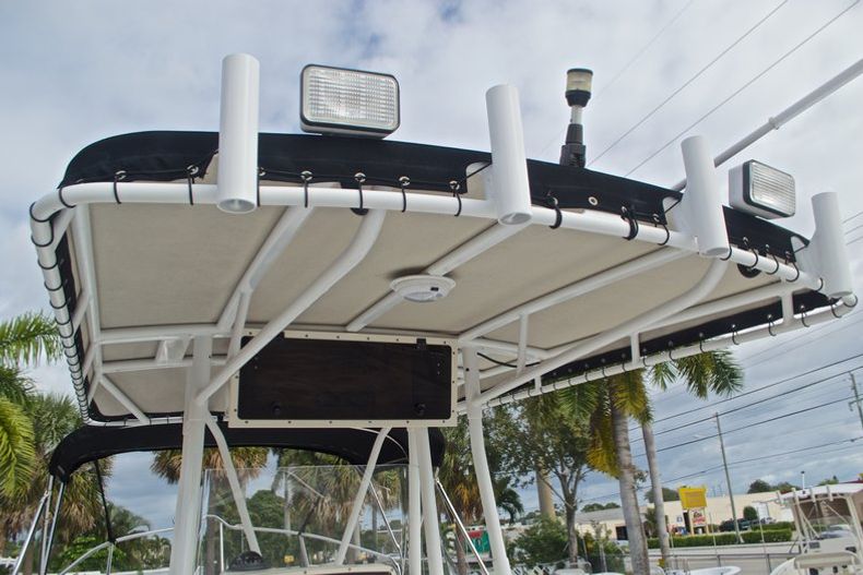 Thumbnail 35 for Used 1999 Boston Whaler 260 Outrage Center Console boat for sale in West Palm Beach, FL