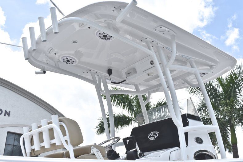 Thumbnail 9 for Used 2017 Sportsman Open 252 Center Console boat for sale in West Palm Beach, FL