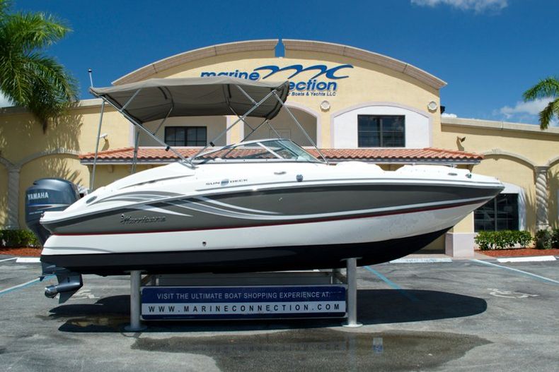 Used 2012 Hurricane SunDeck SD 2200 OB boat for sale in West Palm Beach, FL