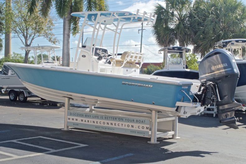 Thumbnail 5 for New 2017 Sportsman Masters 247 Bay Boat boat for sale in West Palm Beach, FL