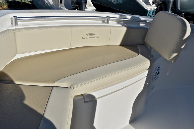 Thumbnail 34 for New 2018 Cobia 220 Center Console boat for sale in Islamorada, FL