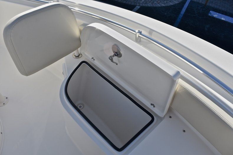 Thumbnail 33 for New 2018 Cobia 220 Center Console boat for sale in Islamorada, FL