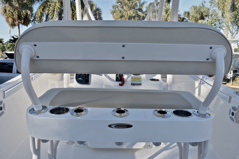 Thumbnail 12 for New 2018 Cobia 220 Center Console boat for sale in Islamorada, FL