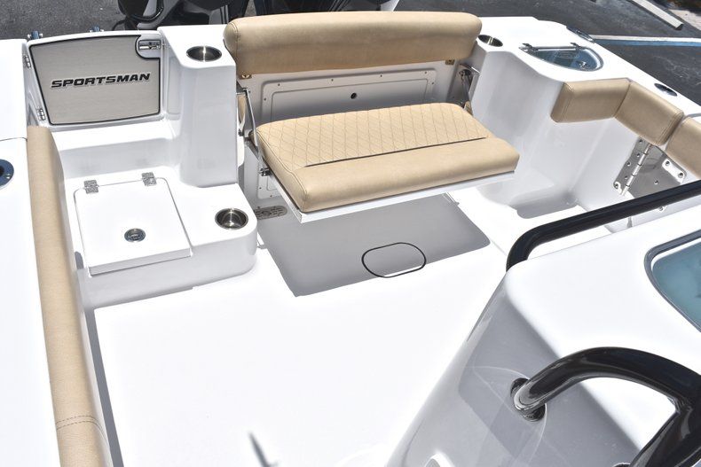 Thumbnail 23 for New 2019 Sportsman Open 282 TE Center Console boat for sale in West Palm Beach, FL