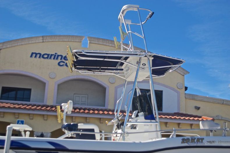Thumbnail 12 for Used 2003 Pro Kat 2000 boat for sale in West Palm Beach, FL