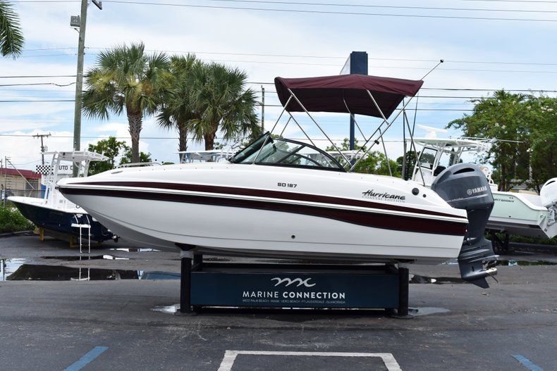 Thumbnail 4 for New 2019 Hurricane SunDeck SD 187 OB boat for sale in West Palm Beach, FL