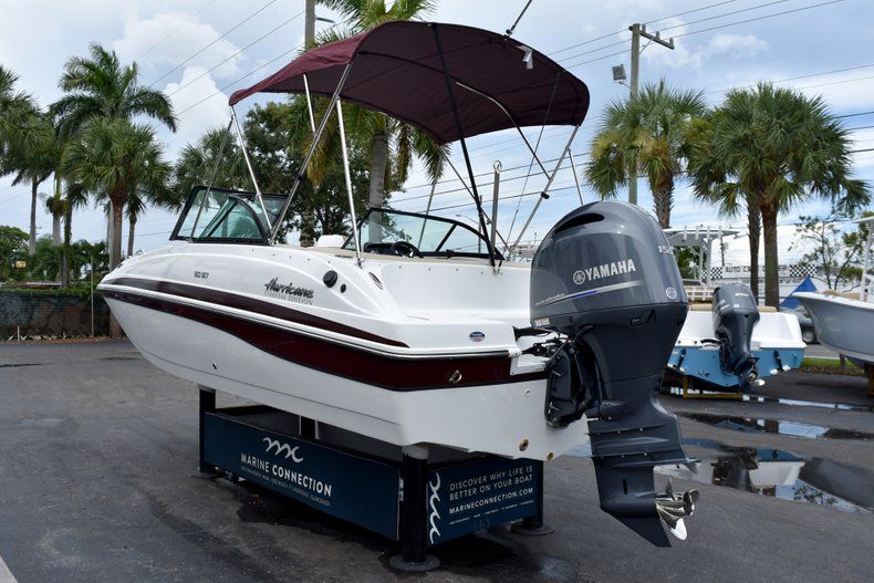 Thumbnail 5 for New 2019 Hurricane SunDeck SD 187 OB boat for sale in West Palm Beach, FL
