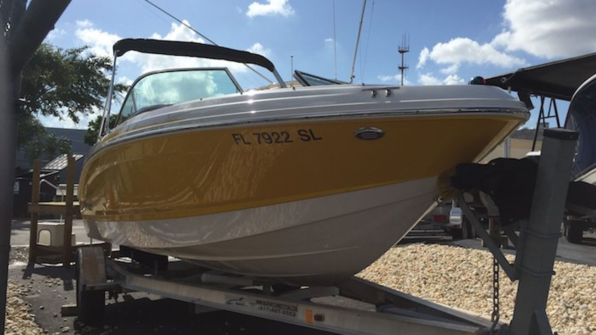 Used 2014 Chaparral 19 H2O SPORT #0206 image 3