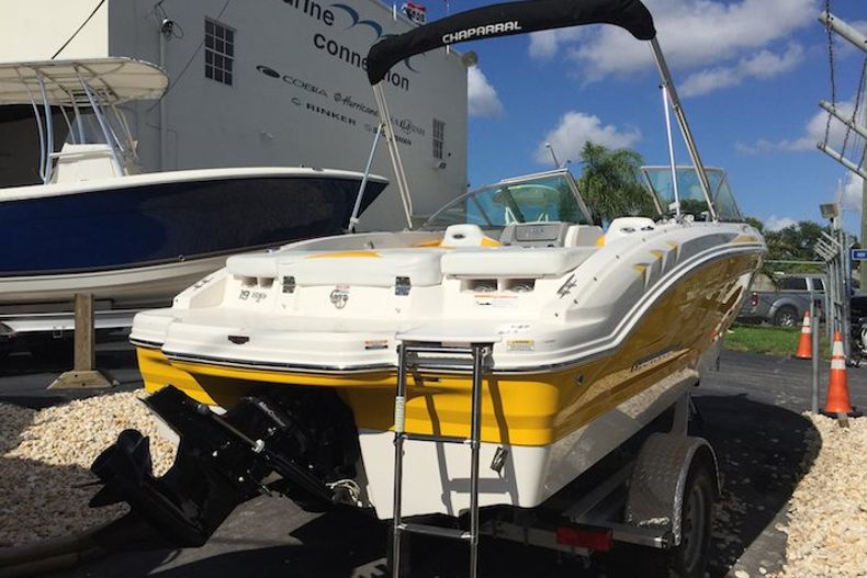 Thumbnail 3 for Used 2014 Chaparral 19 H2O SPORT boat for sale in Miami, FL