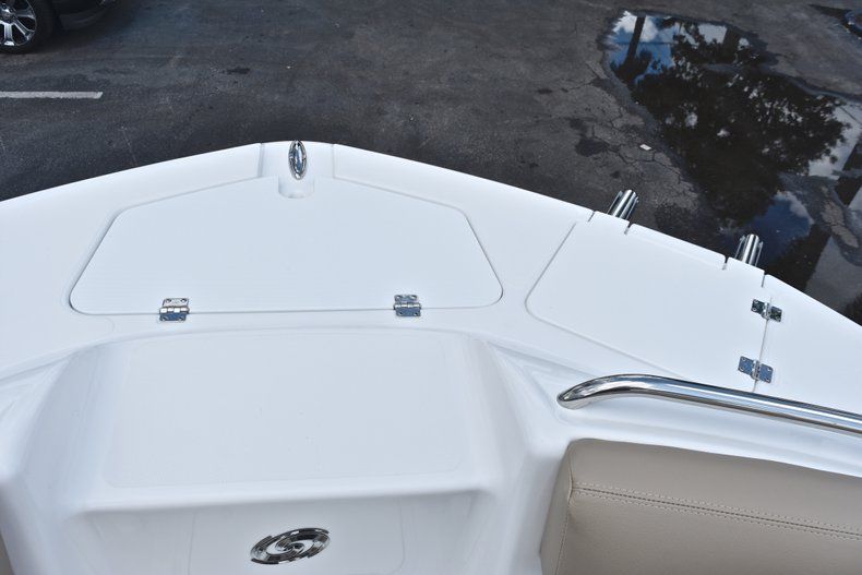 Thumbnail 57 for New 2019 Hurricane SunDeck SD 2200 OB boat for sale in West Palm Beach, FL