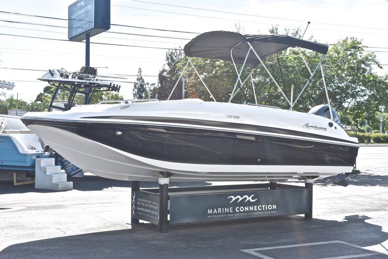 Thumbnail 3 for New 2019 Hurricane 188 SunDeck Sport OB boat for sale in Vero Beach, FL
