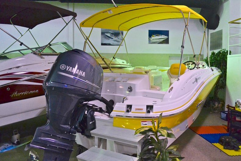 New 2013 Hurricane SunDeck Sport SS 203 OB boat for sale in West Palm Beach, FL