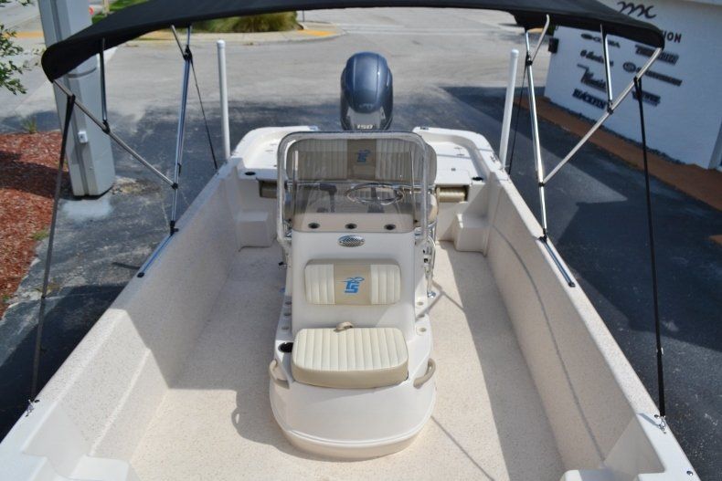 Thumbnail 13 for New 2019 Carolina Skiff 218DLV boat for sale in Vero Beach, FL