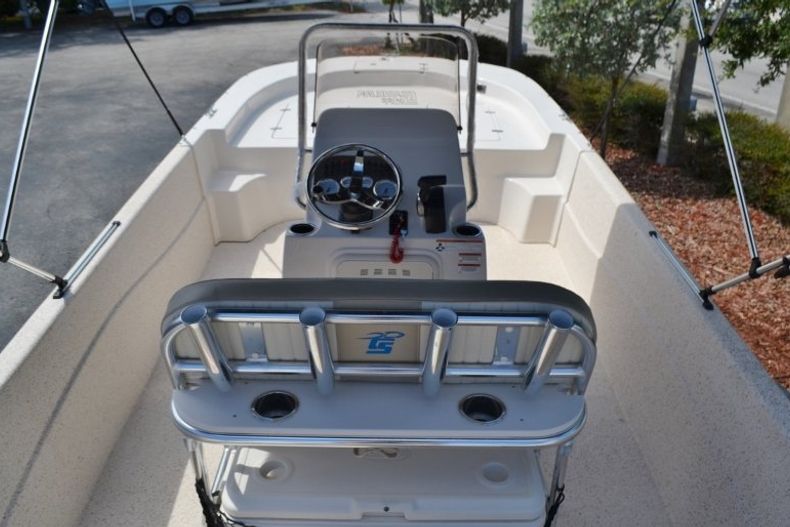 Thumbnail 9 for New 2019 Carolina Skiff 218DLV boat for sale in Vero Beach, FL