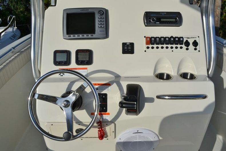 Thumbnail 12 for Used 2010 Hydra-Sports 2000 Center Console boat for sale in Vero Beach, FL