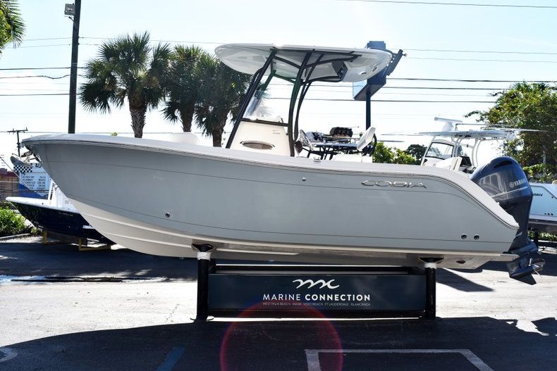 Thumbnail 5 for New 2018 Cobia 220 Center Console boat for sale in West Palm Beach, FL